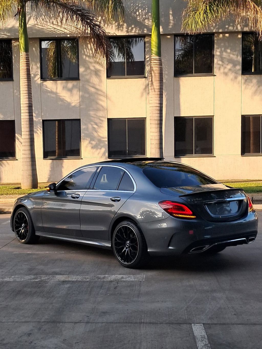 2019 Mercedes-Benz C220d AMG Line