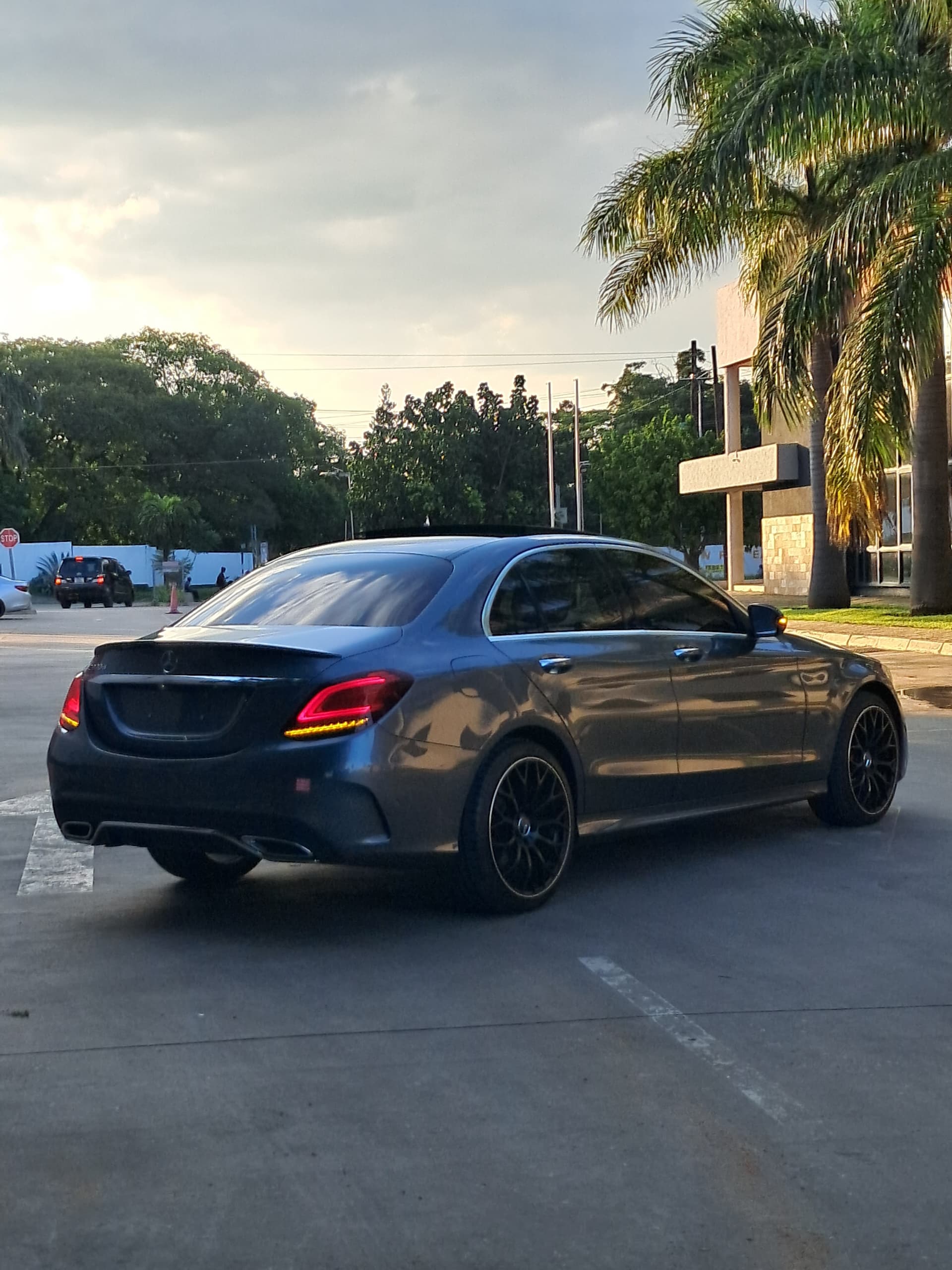 2019 Mercedes-Benz C220d AMG Line